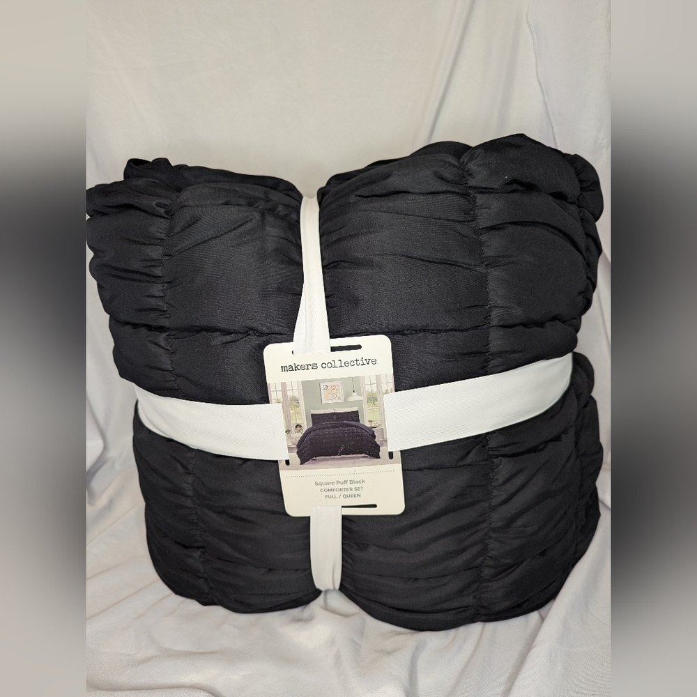 NWT Makers Collective Square Puff Black Comforter Set Full/Queen
